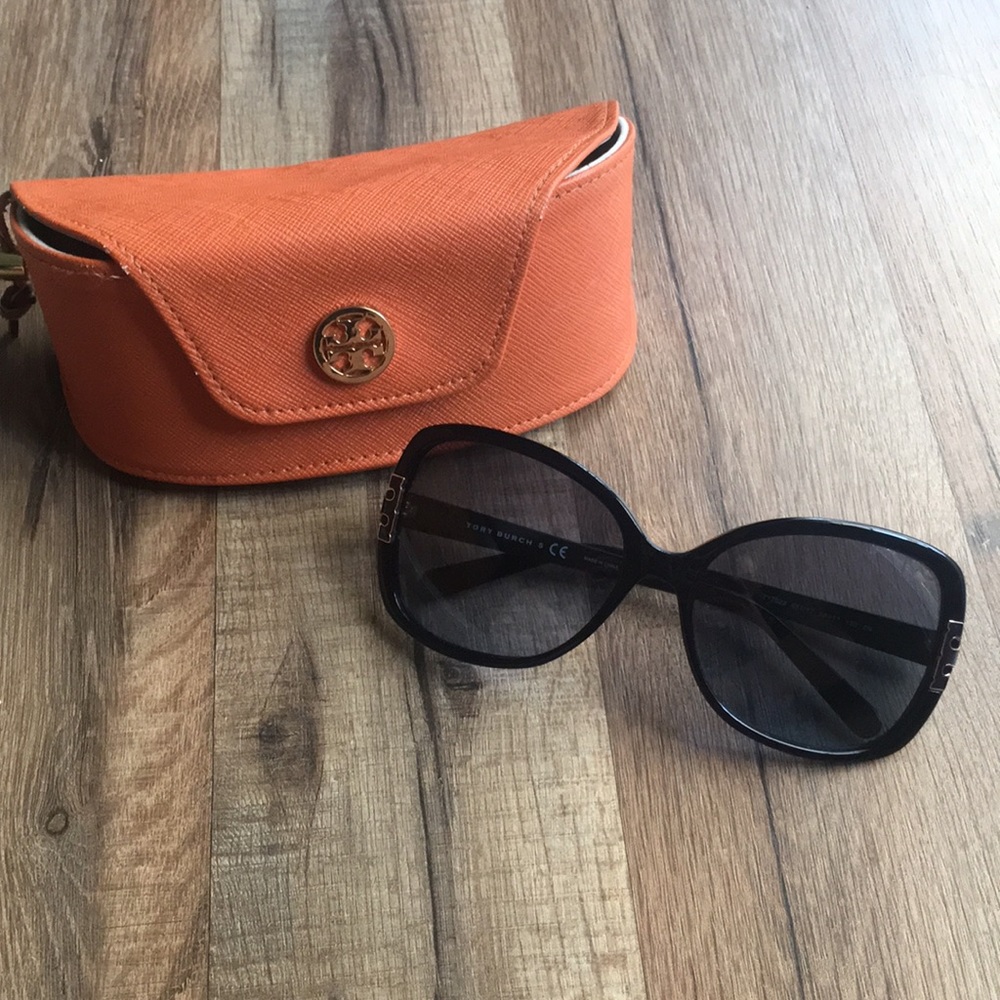 Tory Burch 7022 sunglasses